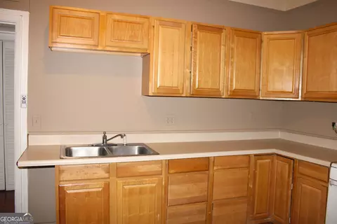 Kitchen - 906 Callaway Ave, Lagrange, GA 30240 photo 2 of 3