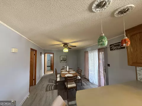Dining - 102 Hemlock St, Warner Robins, GA 31093 photo 2 of 3