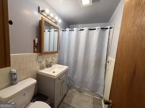 Bath - 102 Hemlock St, Warner Robins, GA 31093 photo 1 of 5