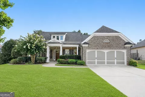 210 Misty Grove Dr, Loganville, GA 30052