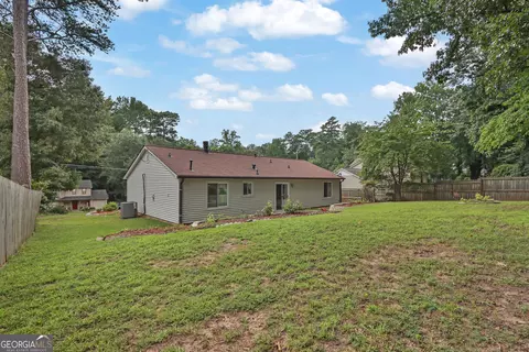 Exterior - 2425 Rhoanoke Dr, Duluth, GA 30096 photo 3 of 5