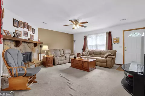 Living - 2425 Rhoanoke Dr, Duluth, GA 30096 photo 1 of 1