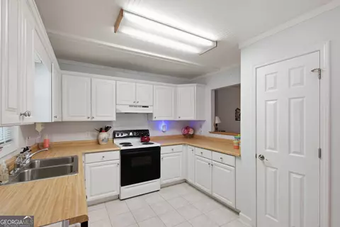 Kitchen - 834 Hardy Rd, Martin, GA 30557 photo 3 of 3
