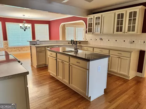 Kitchen - 715 Ridgecrest Rd, Lagrange, GA 30240 photo 2 of 3