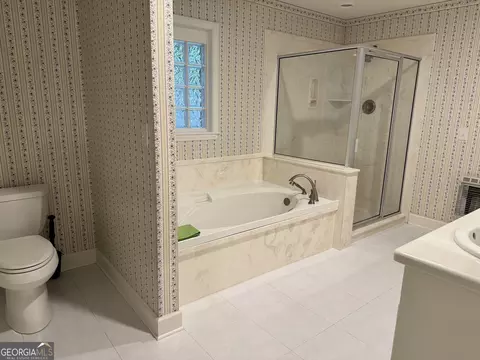 Bath - 715 Ridgecrest Rd, Lagrange, GA 30240 photo 2 of 2