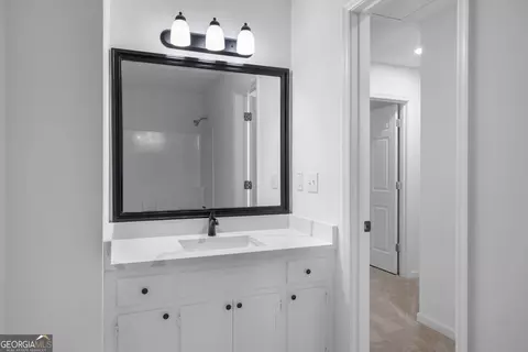 Bath - 3740 E Bay St, Duluth, GA 30096 photo 3 of 7