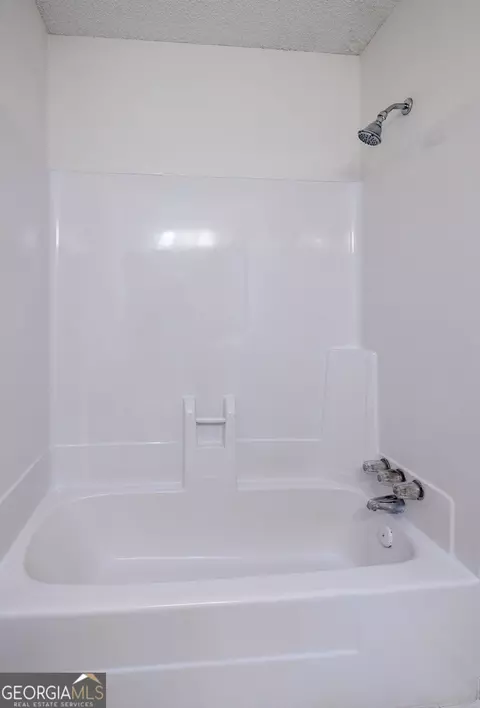 Bath - 3740 E Bay St, Duluth, GA 30096 photo 6 of 7