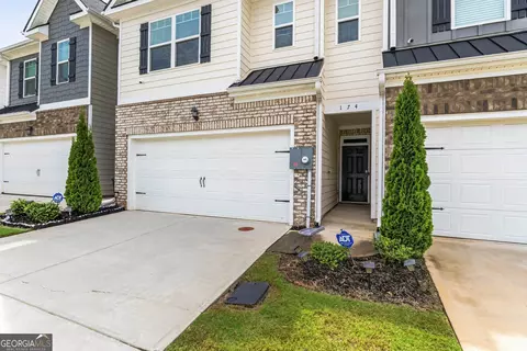 Exterior - 174 Hampton Cir, Mcdonough, GA 30253 photo 2 of 4