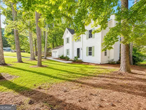 3135 Revere Cir, Snellville, GA 30039