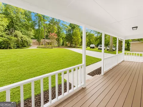 Exterior - 135 Willow Shoals Dr, Covington, GA 30016 photo 6 of 8