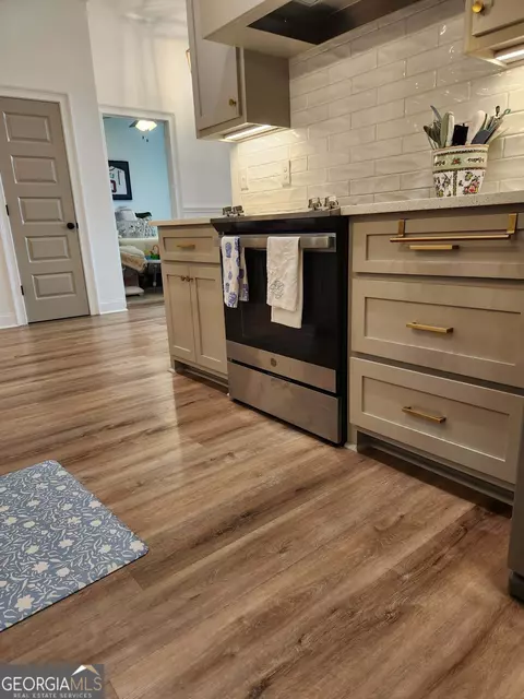 Kitchen - 108 Raspberry Trl, Perry, GA 31069 photo 12 of 12