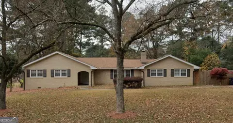 2153 Timber Ln, Snellville, GA 30078