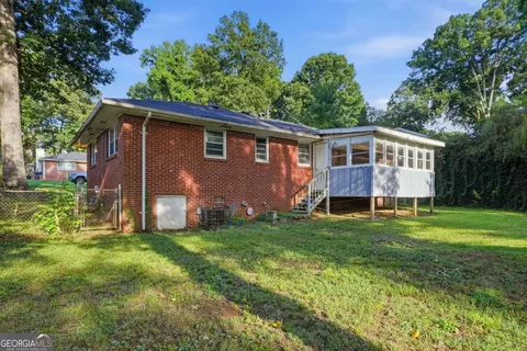 Exterior - 5911 Meadowview Rd, Rex, GA 30273 photo 3 of 6