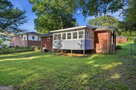 Exterior - 5911 Meadowview Rd, Rex, GA 30273 photo 5 of 6