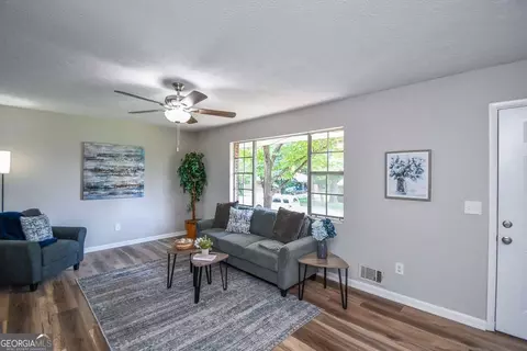 Living - 6473 Fleur De Lis Dr, Morrow, GA 30260 photo 2 of 3
