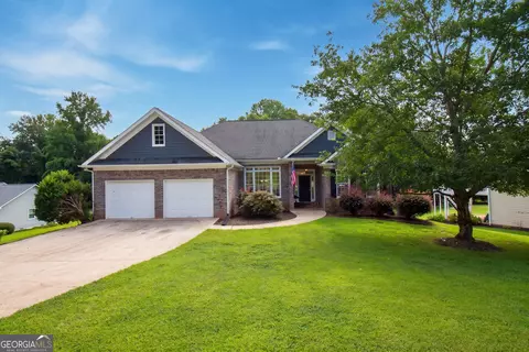 93 Overlook Cir, Dawsonville, GA 30534