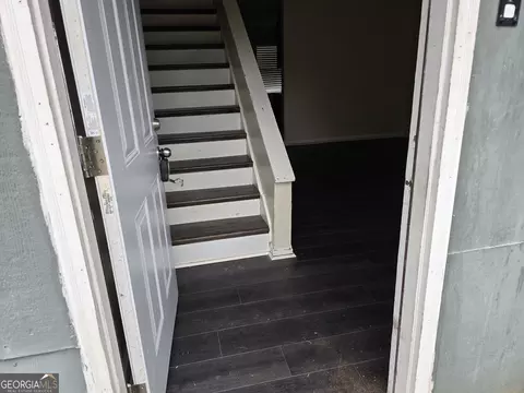 Entry Way - 200 Washington St, Barnesville, GA 30204 photo 1 of 2