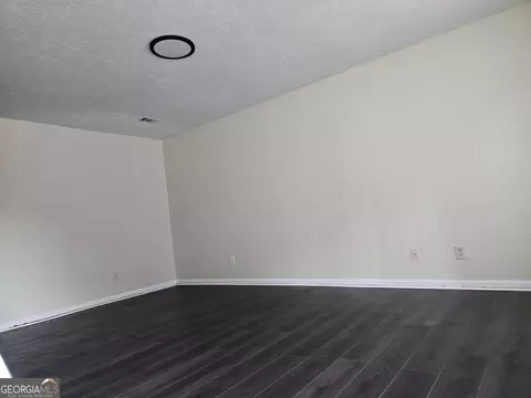 Living - 200 Washington St, Barnesville, GA 30204 photo 1 of 2