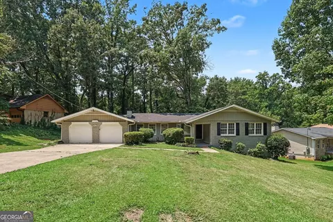 4295 Autumn Hill Dr, Stone Mountain, GA 30083