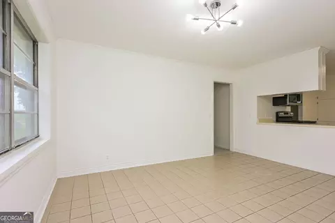 Living - 763 Oak Ave, Pinehurst, GA 31070 photo 2 of 3