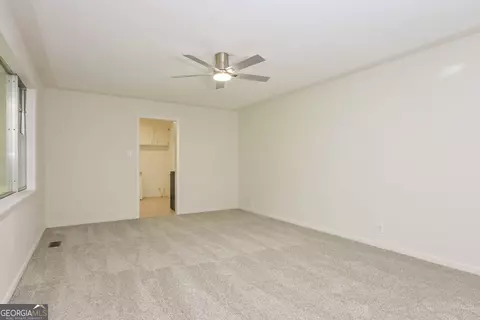 Living - 763 Oak Ave, Pinehurst, GA 31070 photo 3 of 3