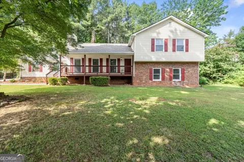 310 Timber Laurel Ln, Lawrenceville, GA 30043