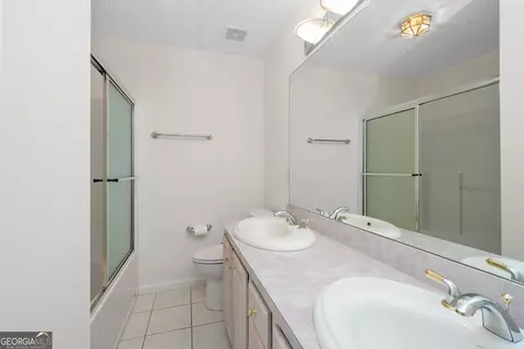 Bath - 40 Jacksons Vly, Sharpsburg, GA 30277 photo 6 of 8