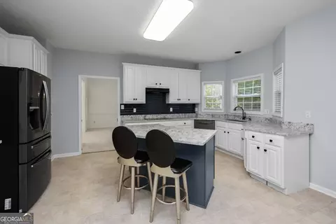 Kitchen - 40 Jacksons Vly, Sharpsburg, GA 30277 photo 1 of 6