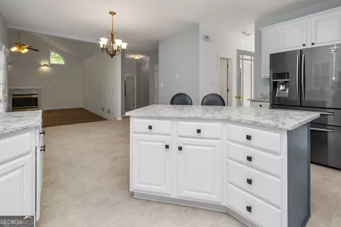 Kitchen - 40 Jacksons Vly, Sharpsburg, GA 30277 photo 4 of 6