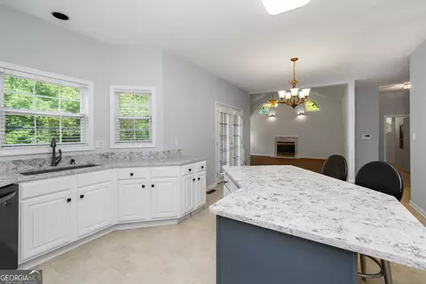 Kitchen - 40 Jacksons Vly, Sharpsburg, GA 30277 photo 6 of 6