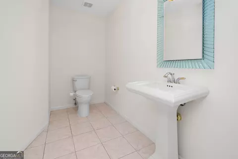 Bath - 40 Jacksons Vly, Sharpsburg, GA 30277 photo 4 of 8