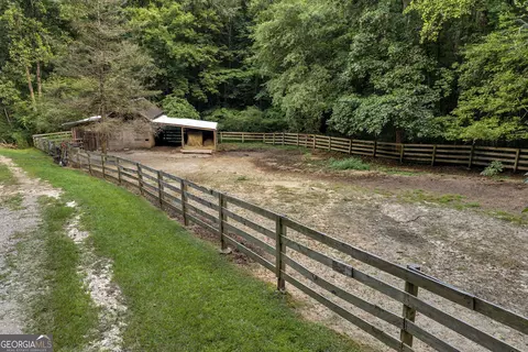 Exterior - 4165 Prather Bridge Rd, Toccoa, GA 30577 photo 16 of 22