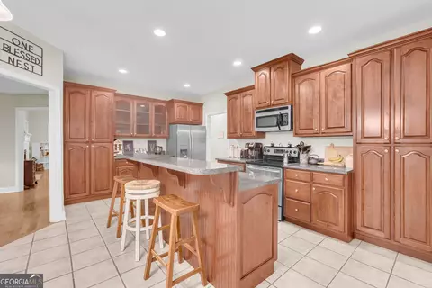 Kitchen - 4165 Prather Bridge Rd, Toccoa, GA 30577 photo 3 of 7