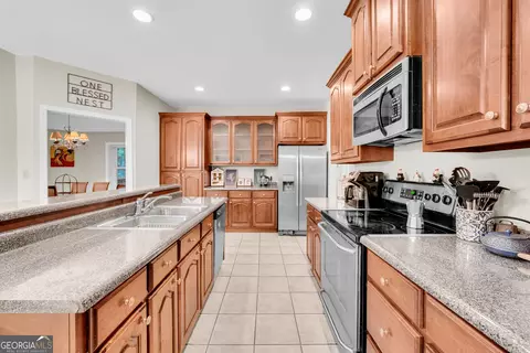 Kitchen - 4165 Prather Bridge Rd, Toccoa, GA 30577 photo 5 of 7