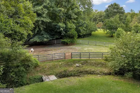 Exterior - 4165 Prather Bridge Rd, Toccoa, GA 30577 photo 10 of 22