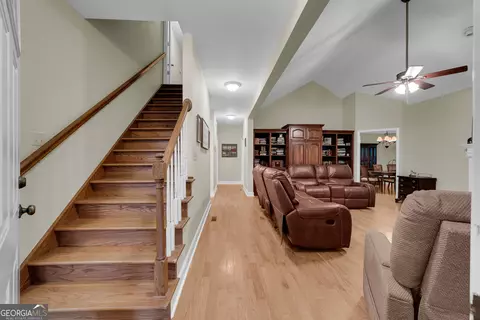 Entry Way - 4165 Prather Bridge Rd, Toccoa, GA 30577 photo 1 of 6
