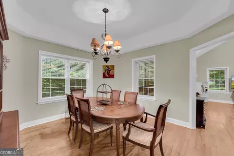 Dining - 4165 Prather Bridge Rd, Toccoa, GA 30577 photo 4 of 4