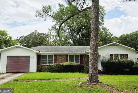 1404 Long Acre Dr, Macon, GA 31204
