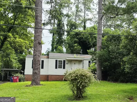 1705 Foster Pl, Macon, GA 31211