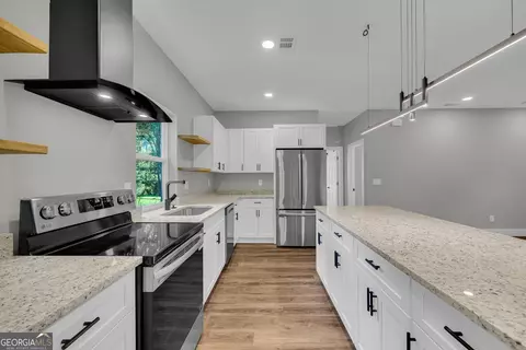 Kitchen - 159 Wright Cir, Athens, GA 30601 photo 4 of 6