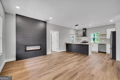 Living - 159 Wright Cir, Athens, GA 30601 photo 1 of 4