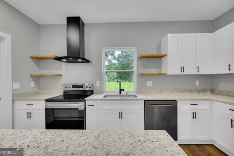 Kitchen - 159 Wright Cir, Athens, GA 30601 photo 6 of 6