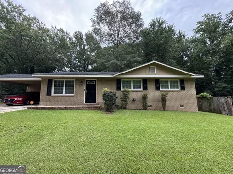 2027 Chestnut Log Dr, Lithia Springs, GA 30122