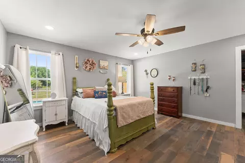 Bedroom - 7501 Lula Rd, Lula, GA 30554 photo 2 of 6