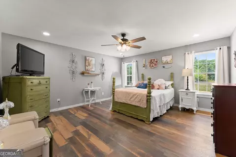 Bedroom - 7501 Lula Rd, Lula, GA 30554 photo 1 of 6