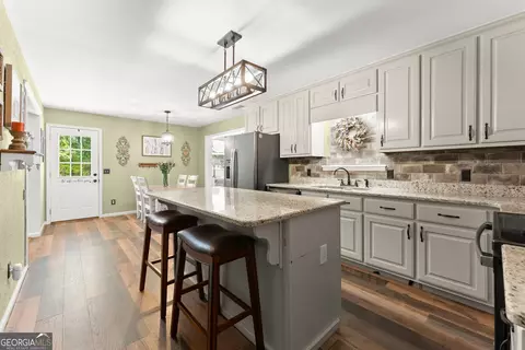Kitchen - 7501 Lula Rd, Lula, GA 30554 photo 2 of 3