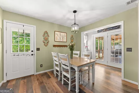 Dining - 7501 Lula Rd, Lula, GA 30554 photo 1 of 1