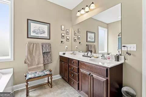 Bath - 109 Celebration Blvd, Lagrange, GA 30241 photo 3 of 4