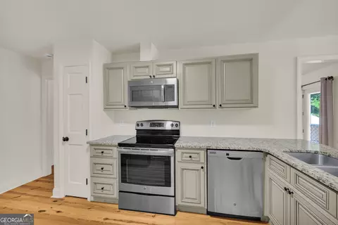 Kitchen - 2335 Highway 29 S, Colbert, GA 30628 photo 5 of 6