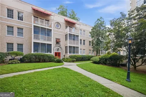 2222 Peachtree Rd NW #B5, Atlanta, GA 30309